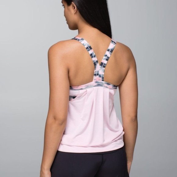 SIZE 6. NWT. Lululemon athletica Rest Less Tank. - Picture 2 of 16